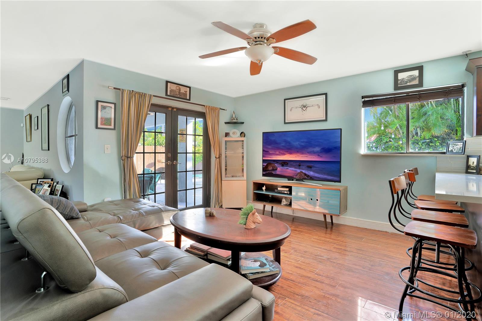 MEDITERRANIA - Residential