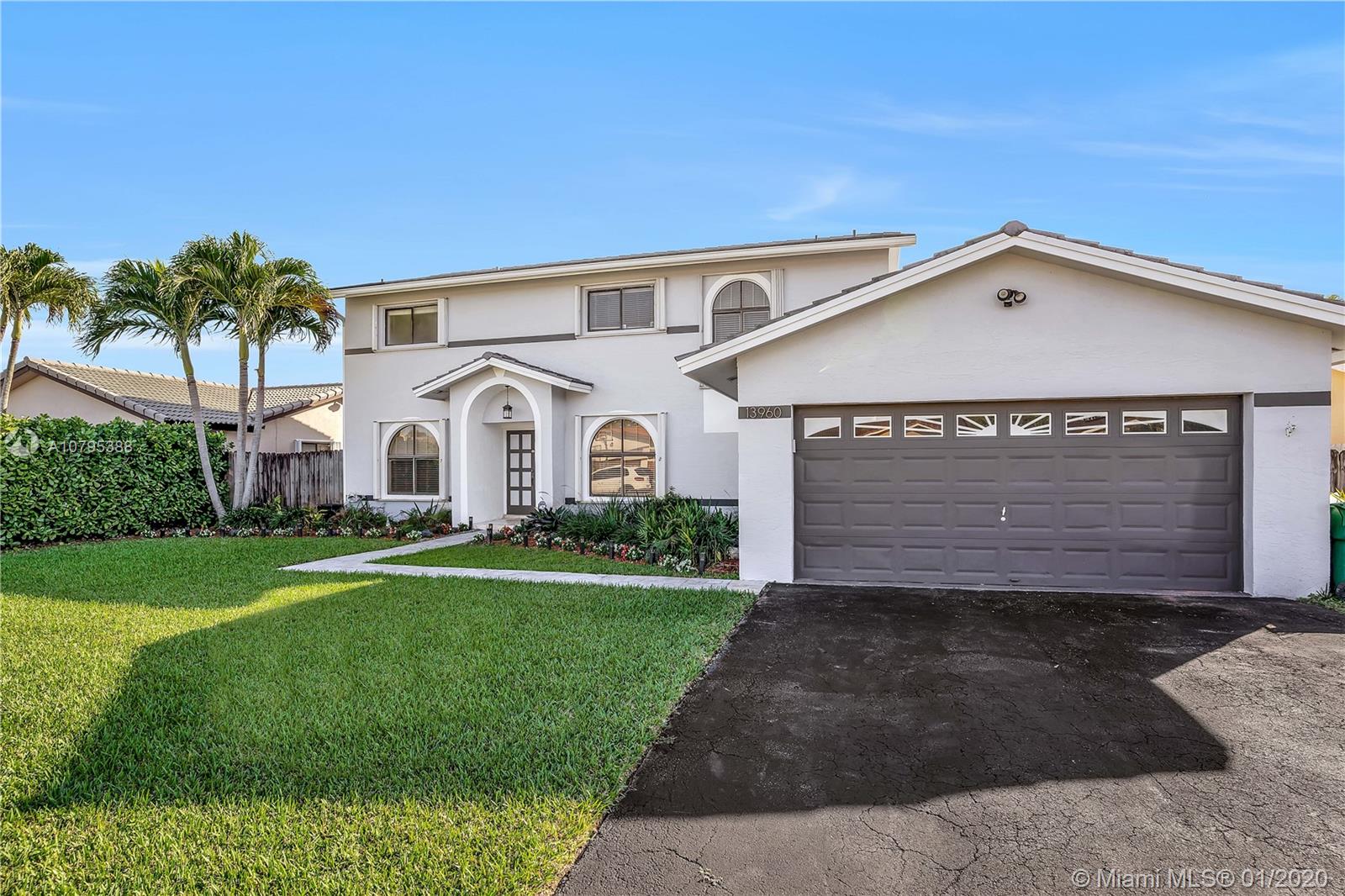 MEDITERRANIA - Residential