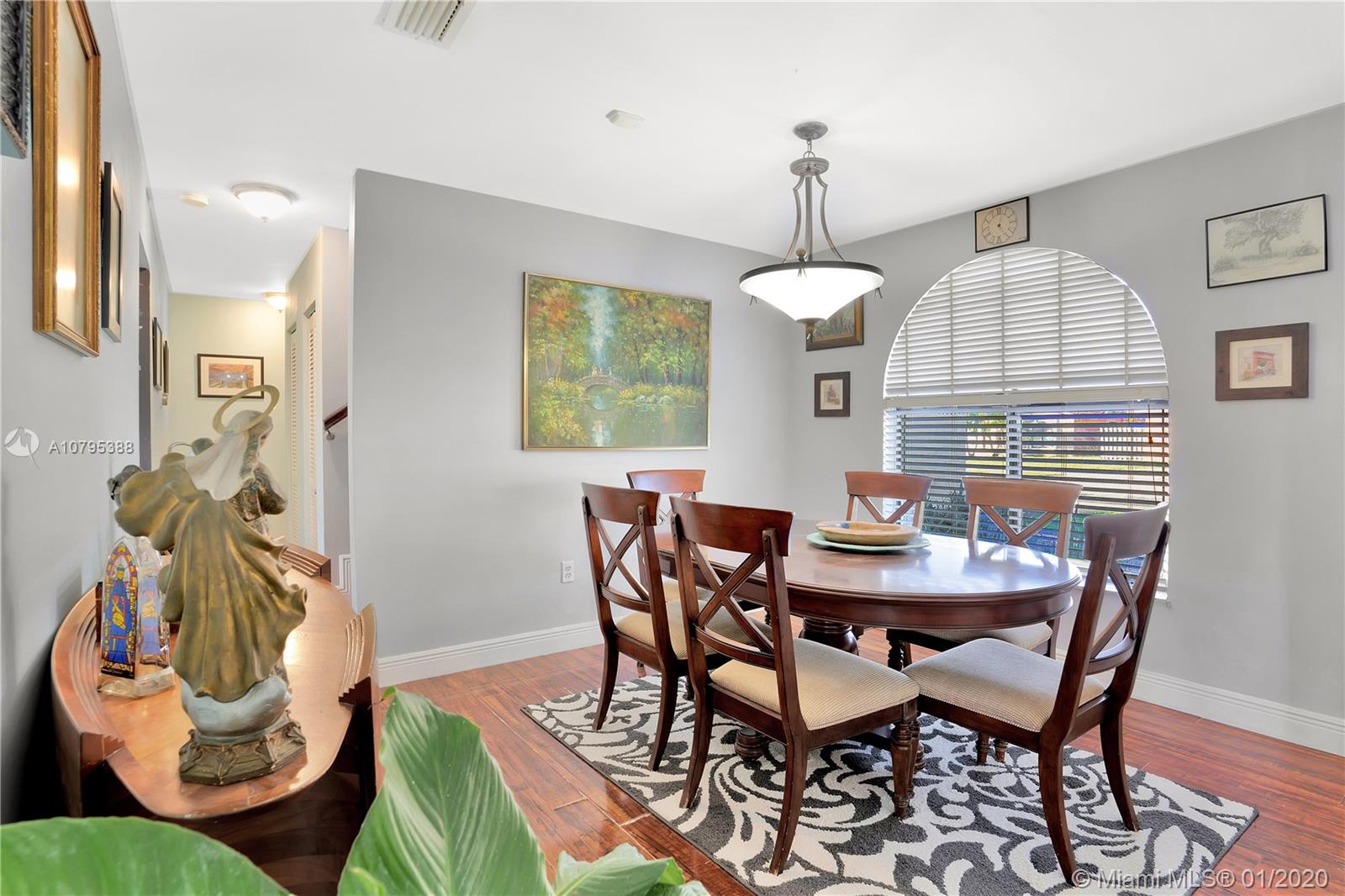 MEDITERRANIA - Residential