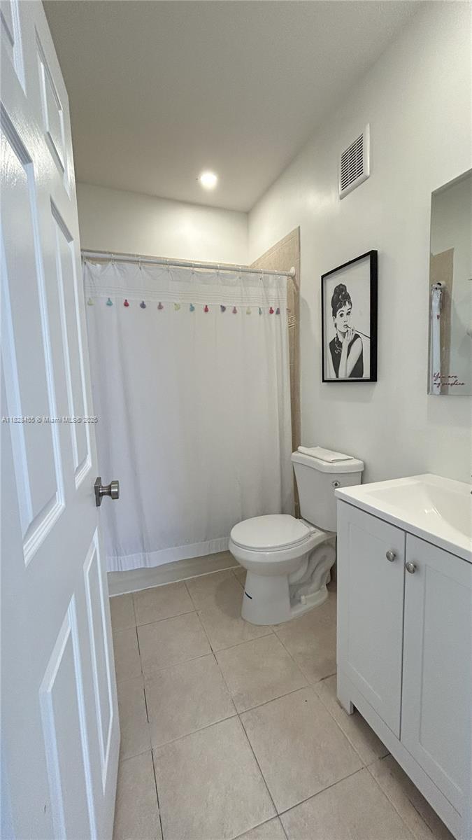 COSTA LINDA CONDO - Residential Lease