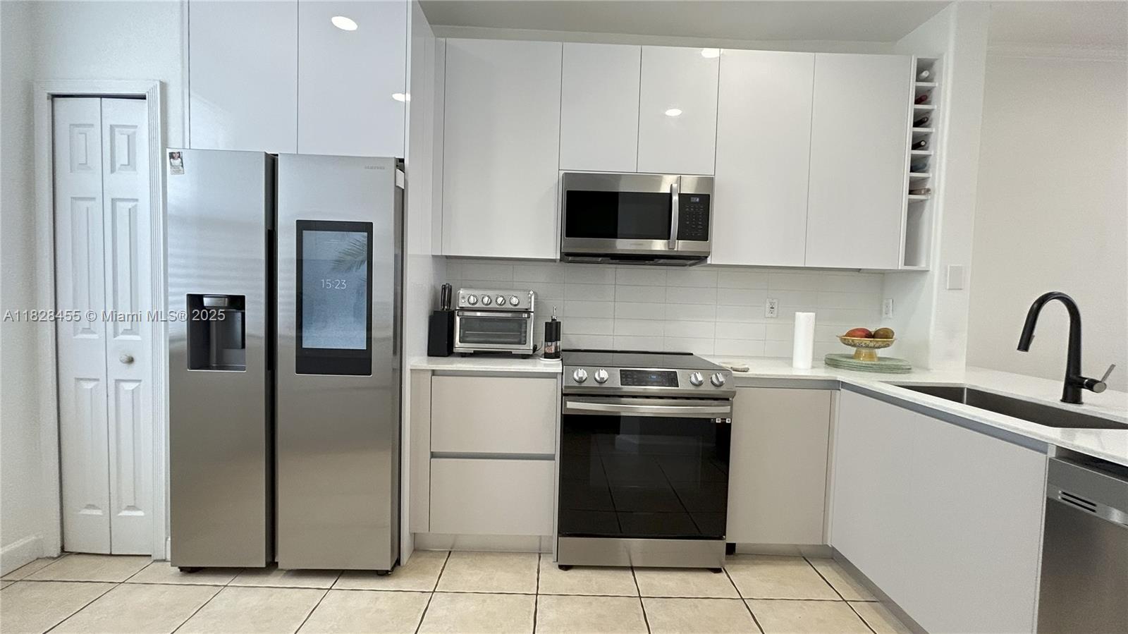 COSTA LINDA CONDO - Residential Lease