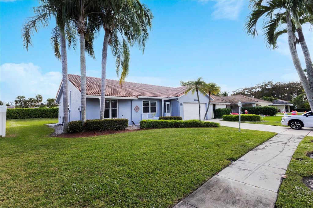 Photo of 21314 Chinaberry Dr, Boca Raton, FL 33428 (MLS # A11934718)