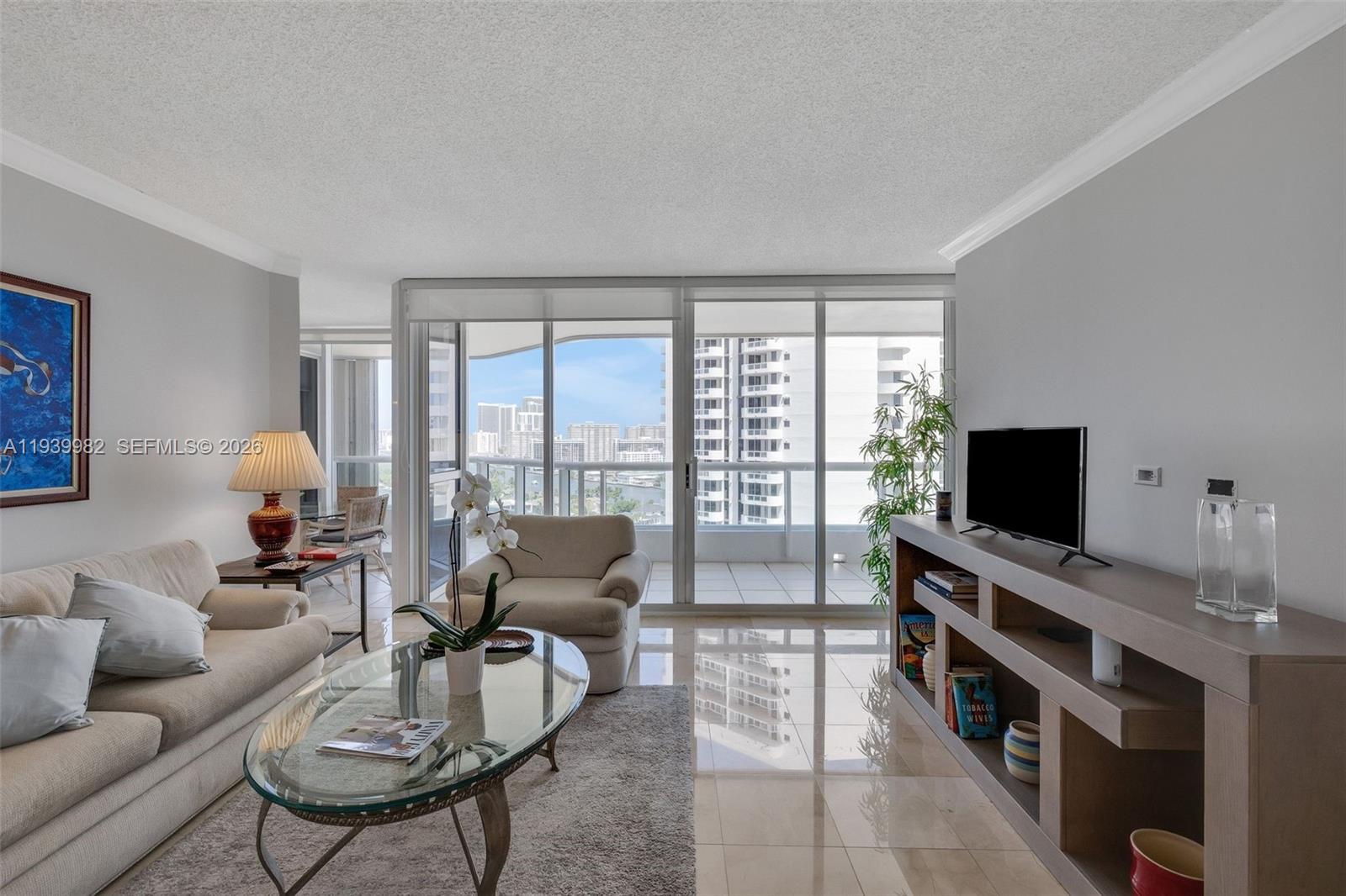 21205 YACHT CLUB DR 1802