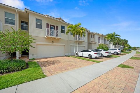 11941 Park Central 11941 Royal Palm Beach FL 33411