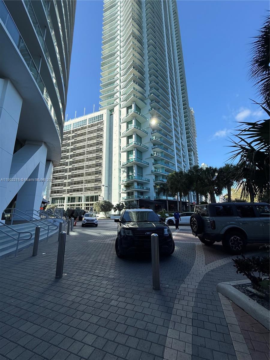 MARINABLUE CONDO - Residential Lease