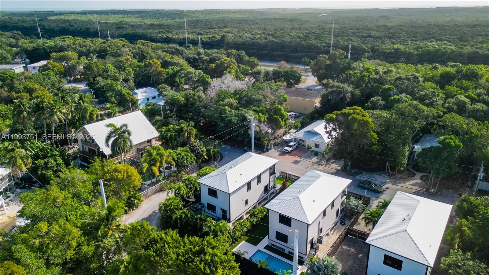 PARADISE POINT - Residential