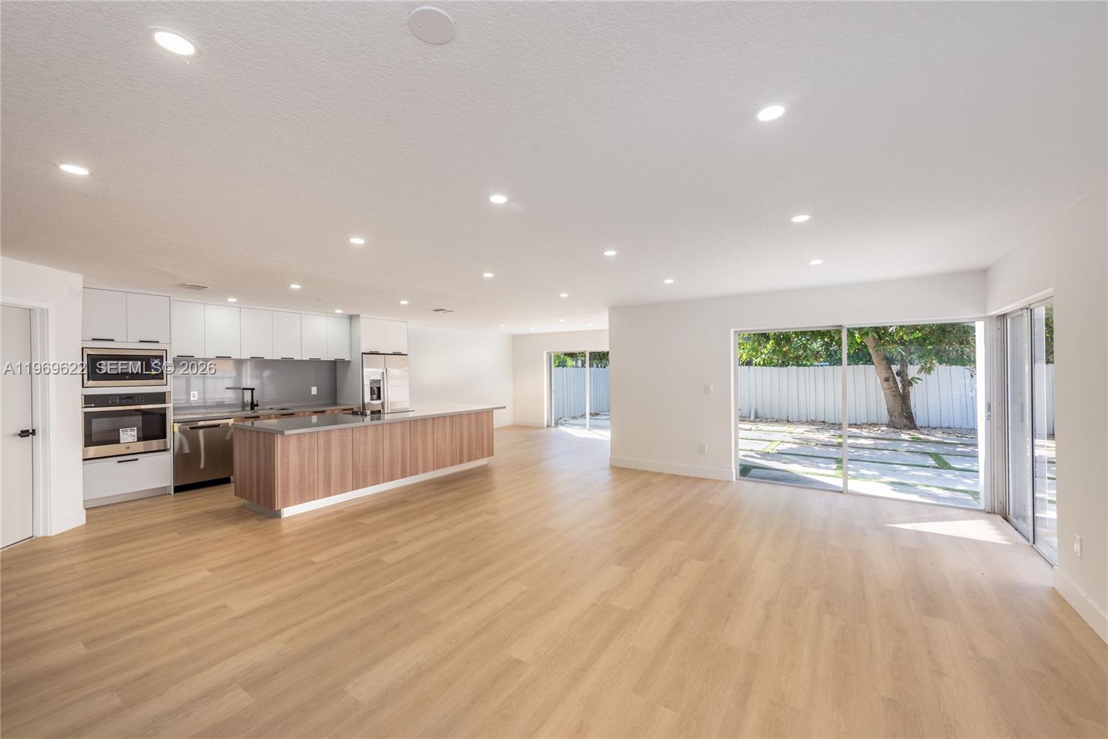 CHARLESTOWNE - Residential Lease