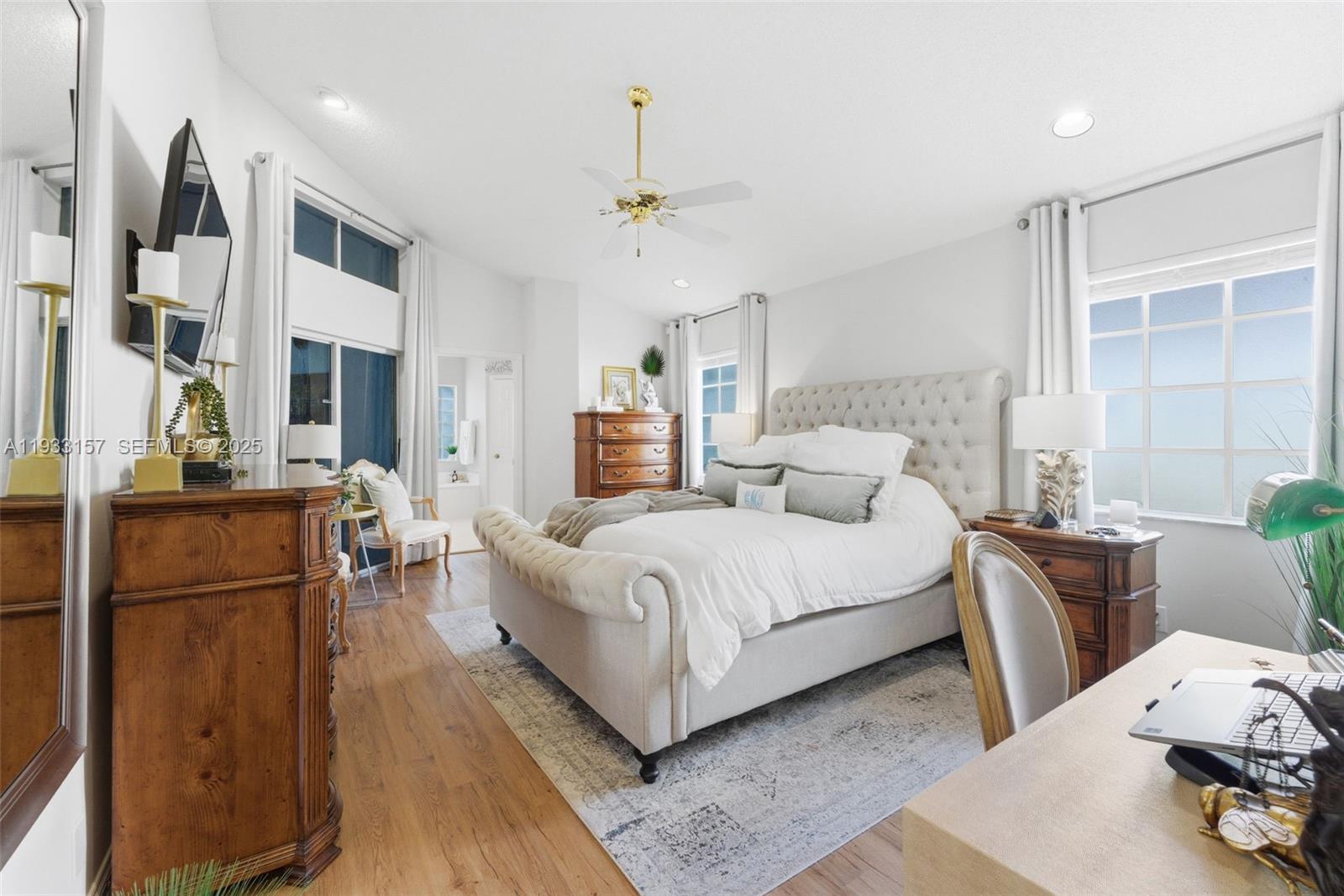 COUNTRY ISLES COVE - Residential