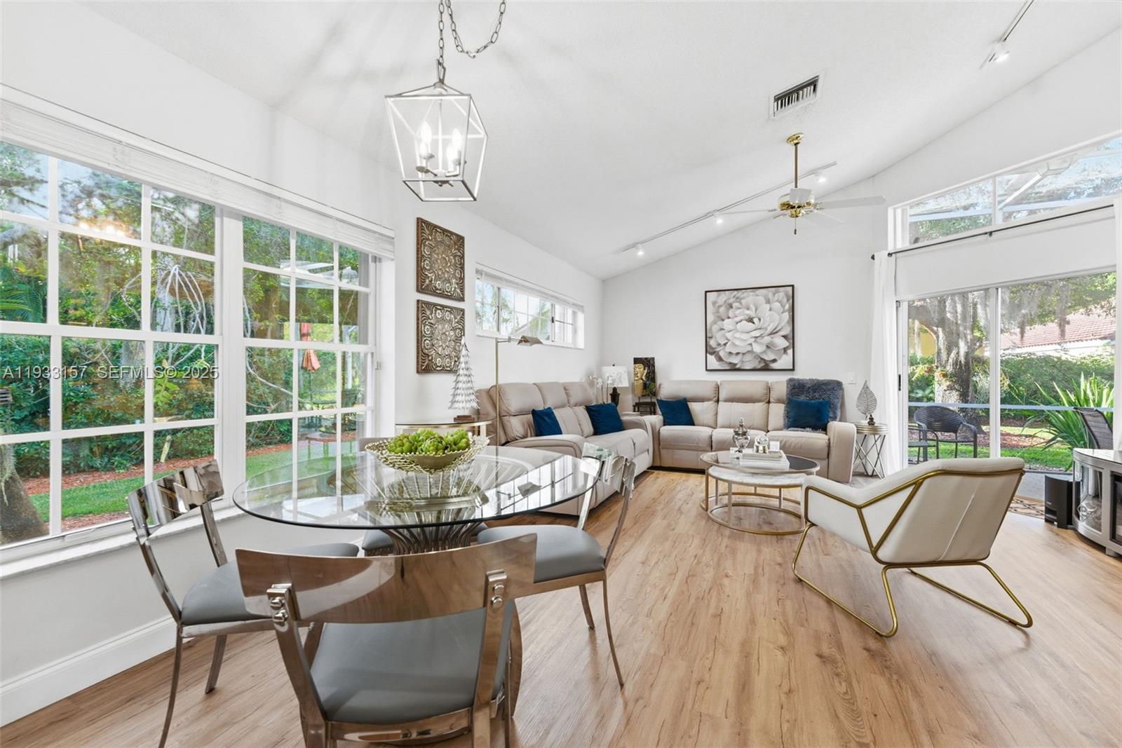 COUNTRY ISLES COVE - Residential