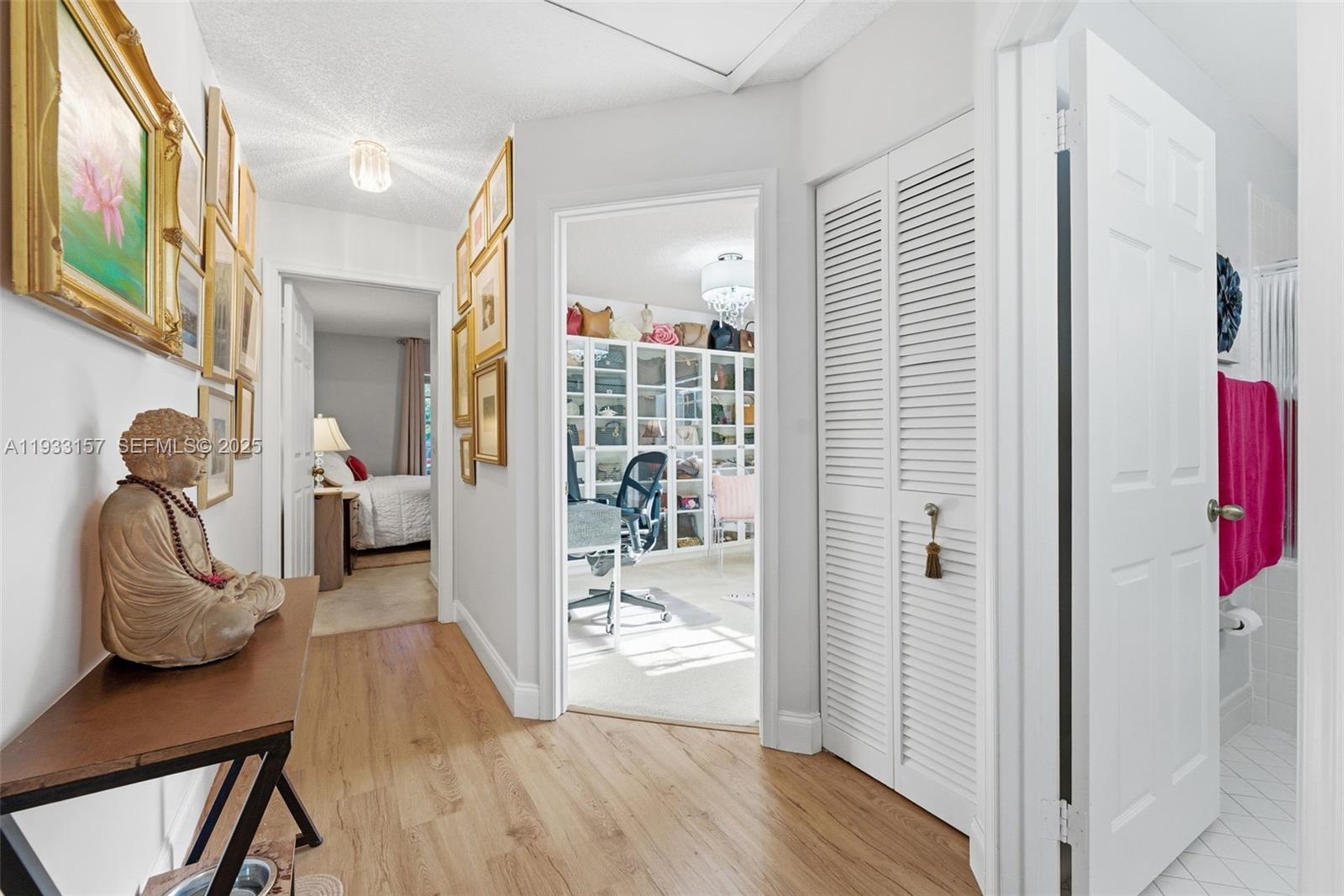 COUNTRY ISLES COVE - Residential