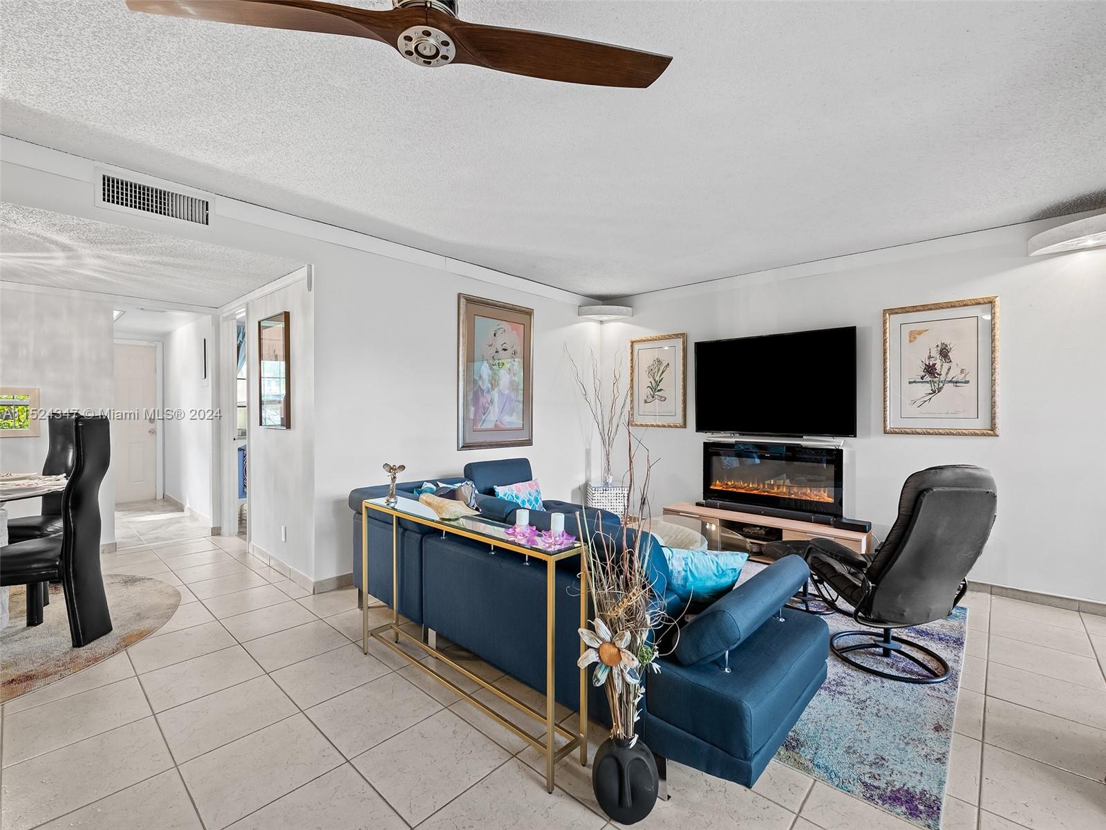 WOODGLEN CONDO - Residential