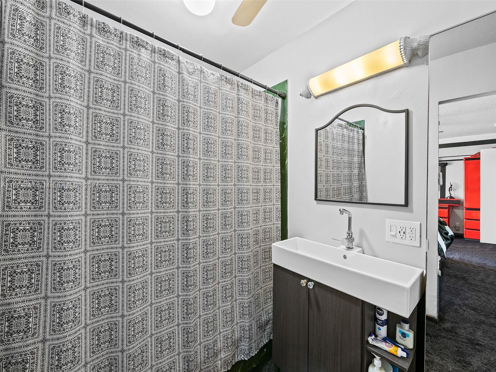 WOODGLEN CONDO - Residential