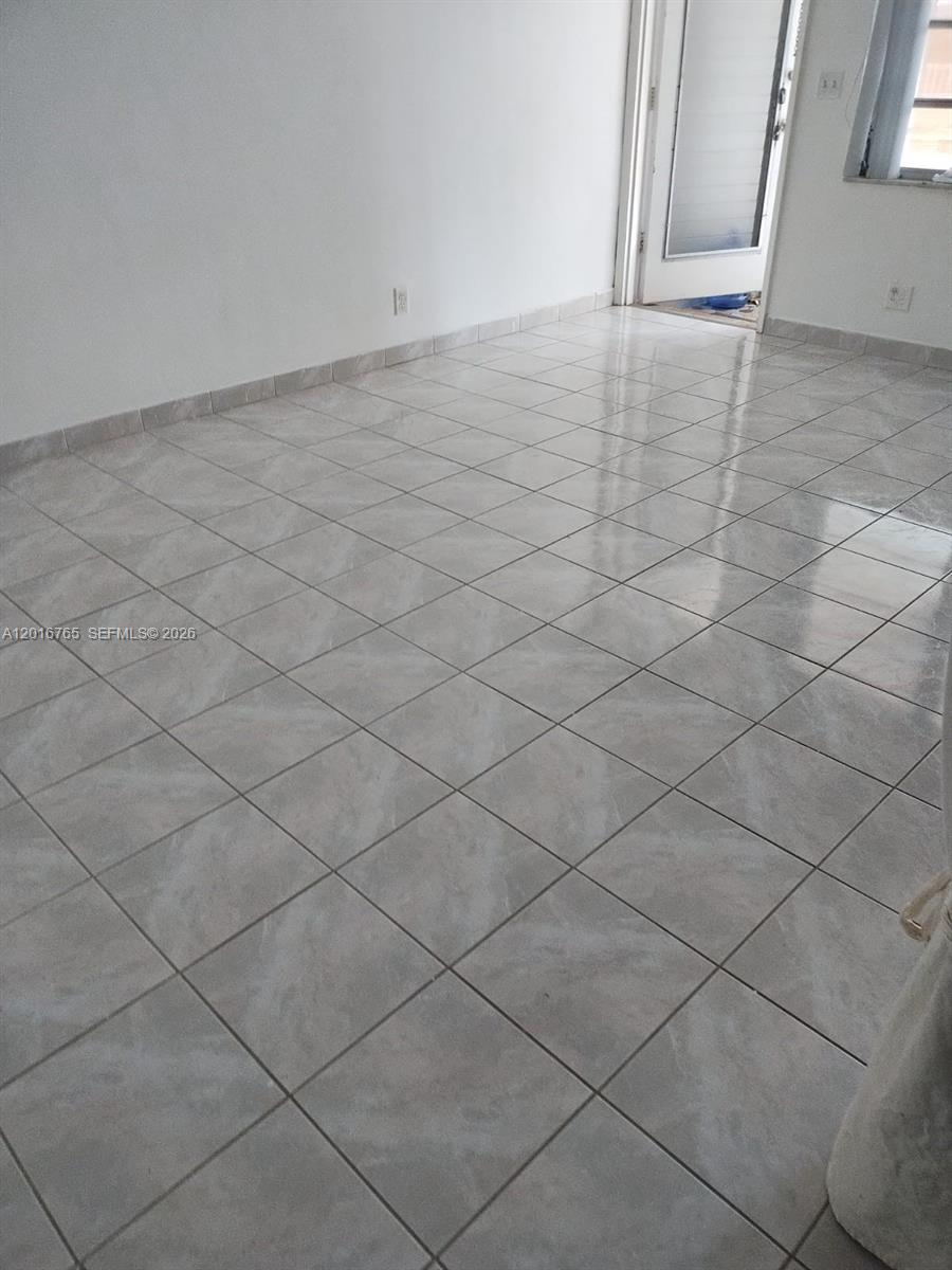 ELDORADO PLAZA EAST CONDO - Residential