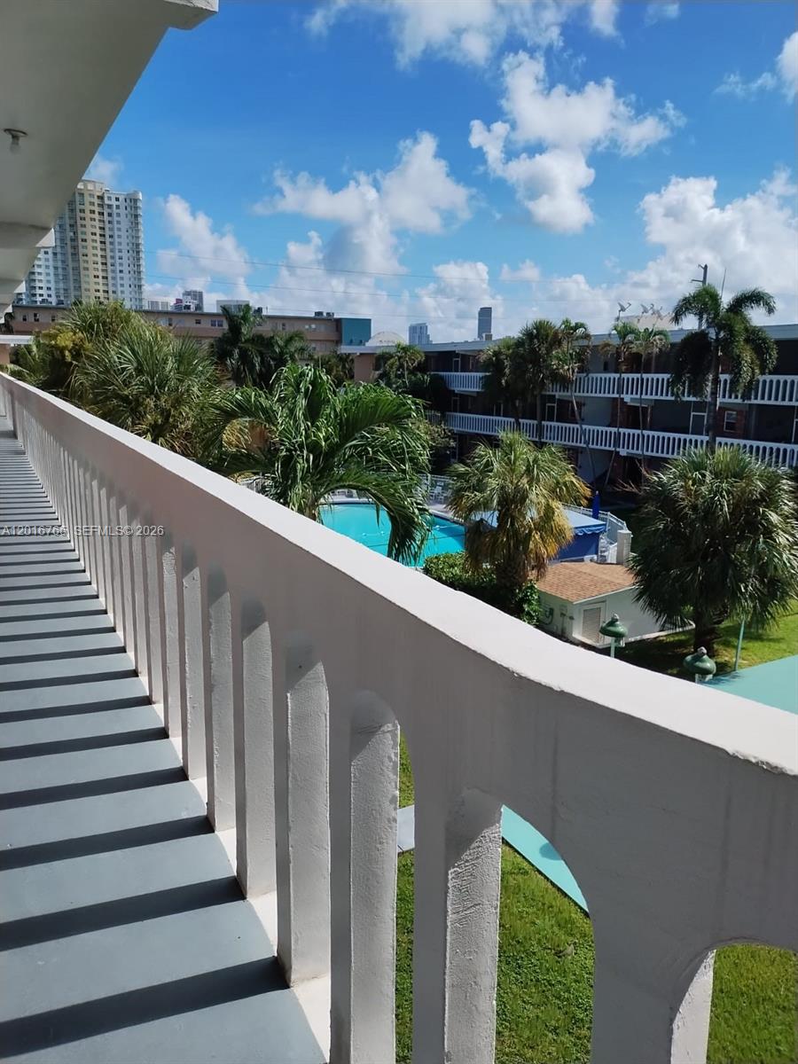 ELDORADO PLAZA EAST CONDO - Residential