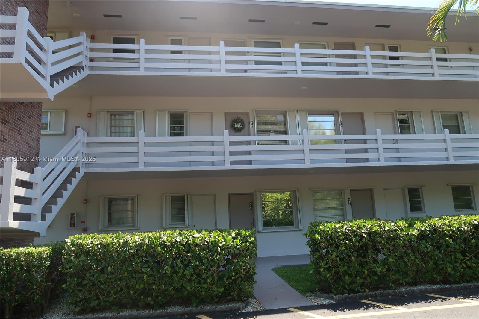 GOLDEN ISLES CONDO APTS - Residential