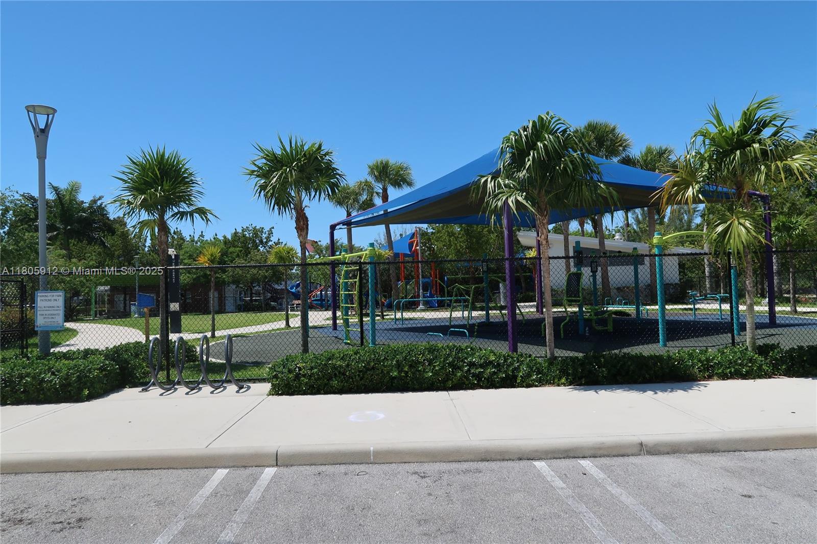 GOLDEN ISLES CONDO APTS - Residential