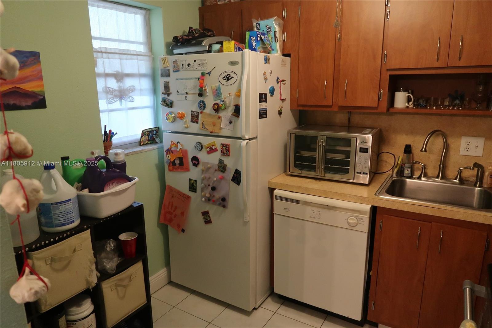 GOLDEN ISLES CONDO APTS - Residential