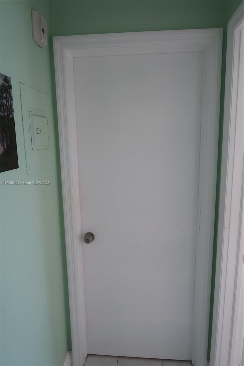 GOLDEN ISLES CONDO APTS - Residential