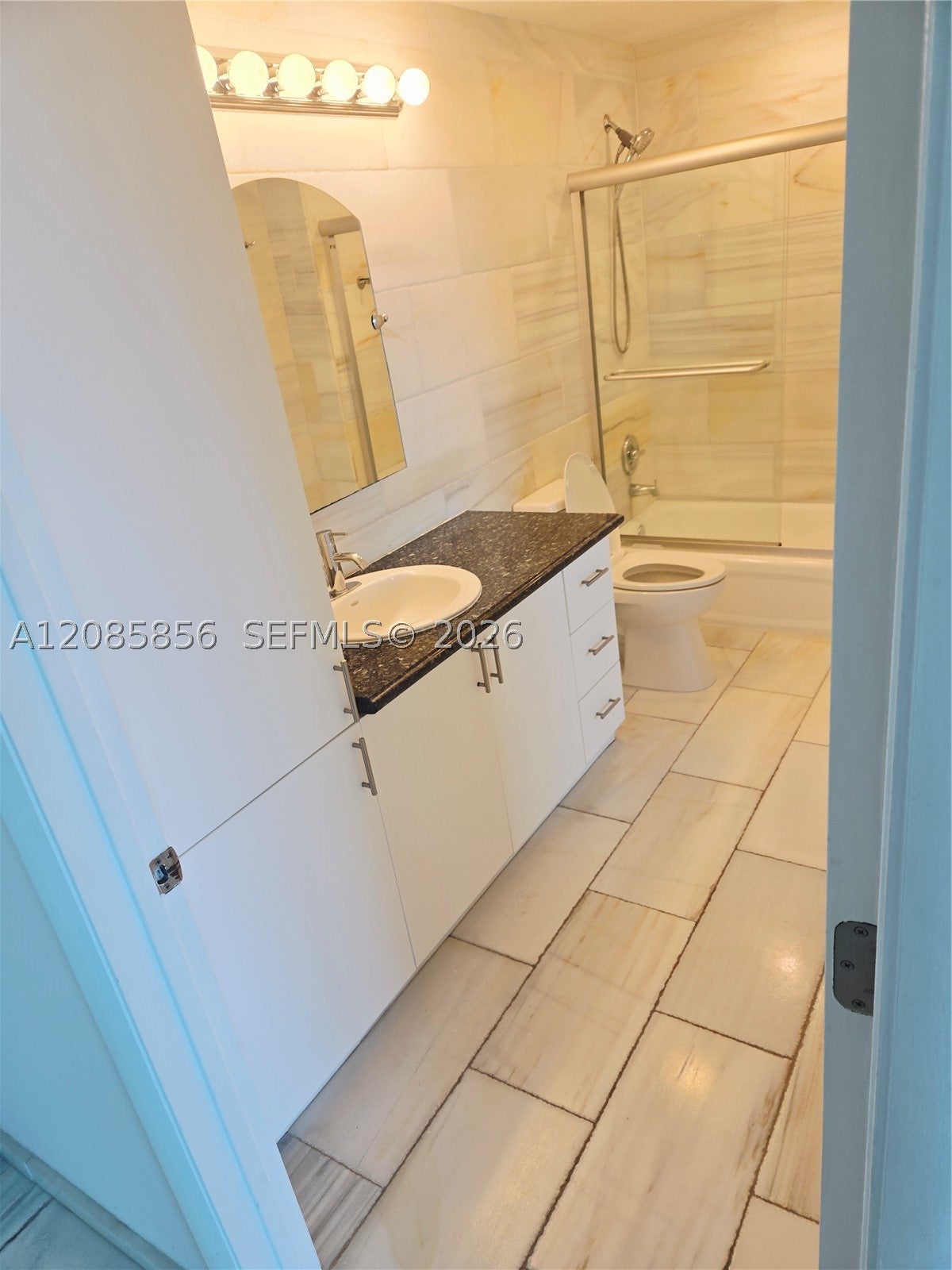 1401 SW 22nd St 1203