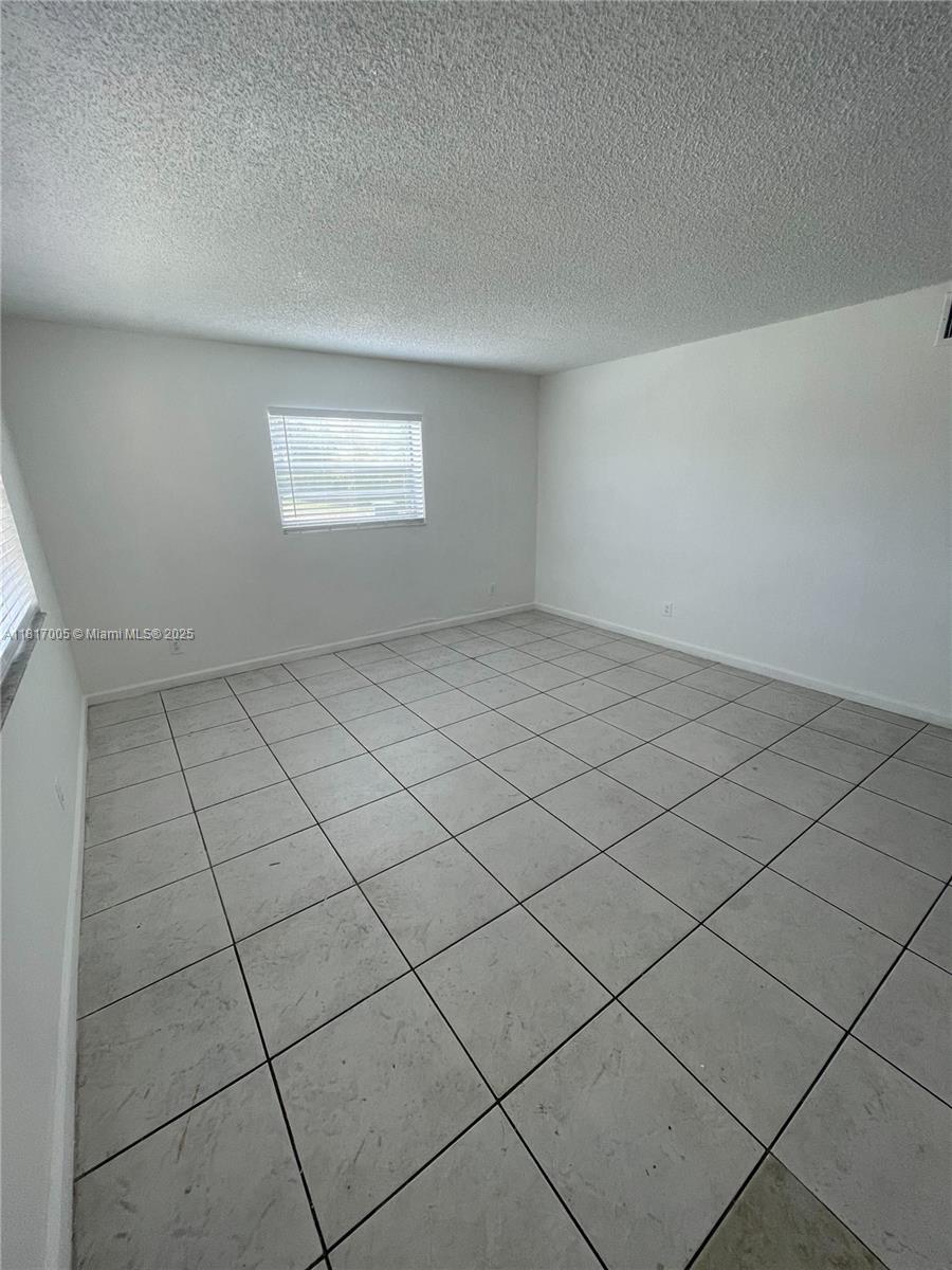 6034 Sw 37th St 7, Miramar, Broward County, Florida - 2 Bedrooms  
1 Bathrooms - 