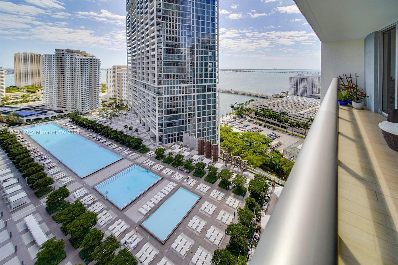 485 Brickell Ave 2611