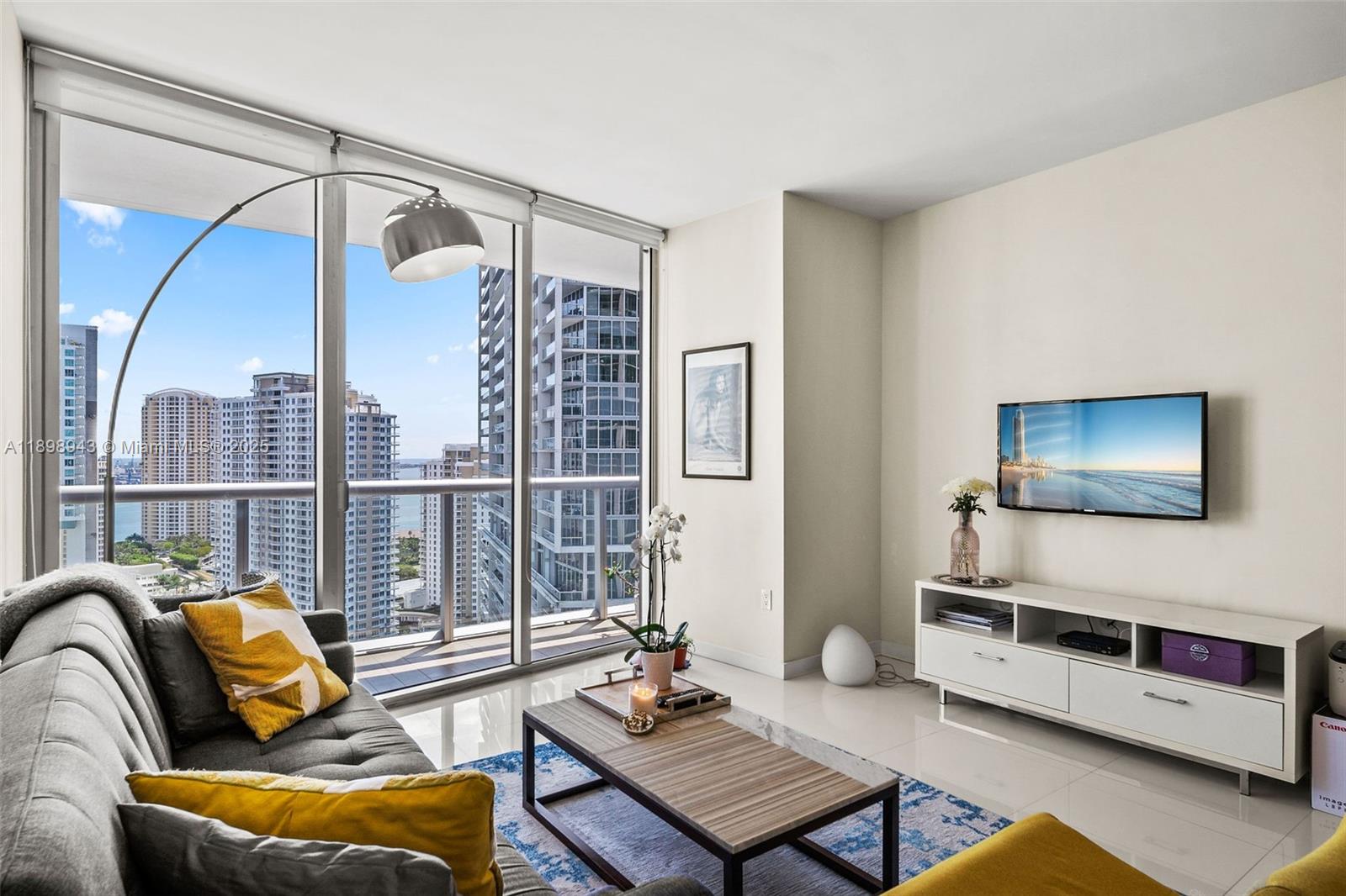 ICON BRICKELL CONDO NO 3 - Residential