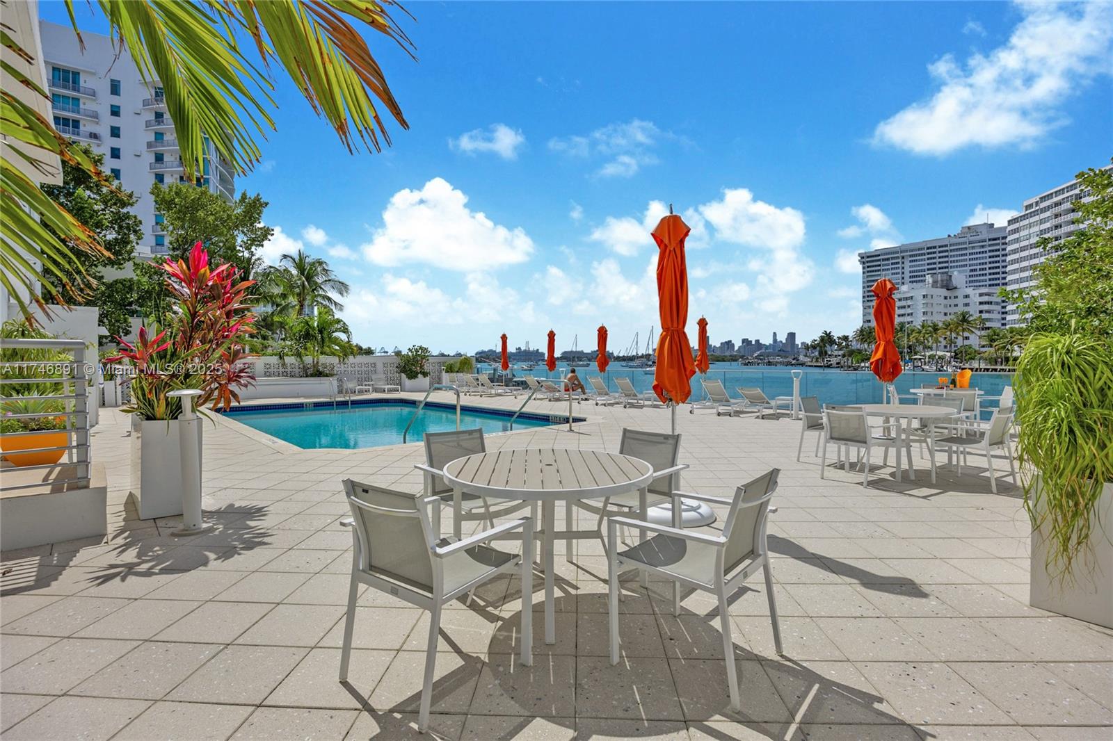 Property for Sale at 1450 Lincoln Rd 705, Miami Beach, Miami-Dade County, Florida - Bedrooms: 2 
Bathrooms: 2  - $758,000
