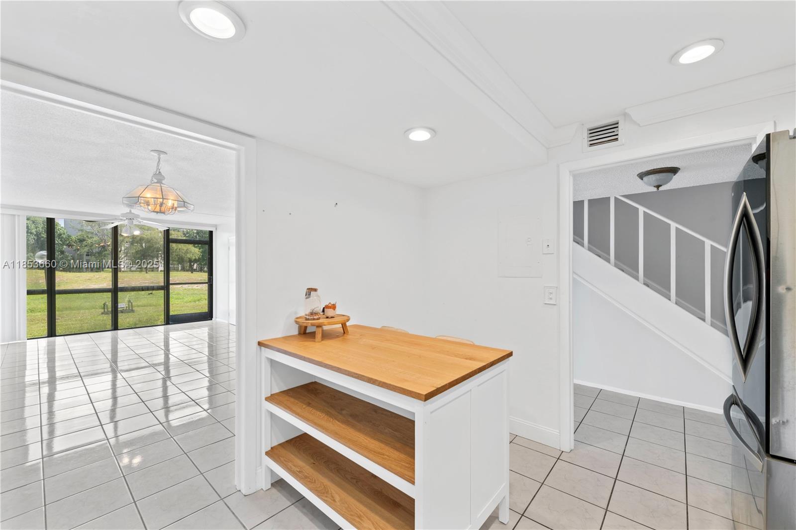 MANORS TOWNHOUSE - Residential