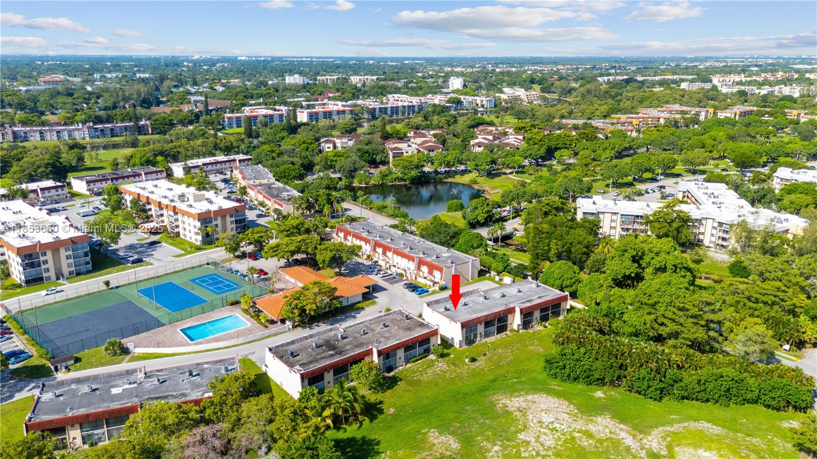 MANORS TOWNHOUSE - Residential