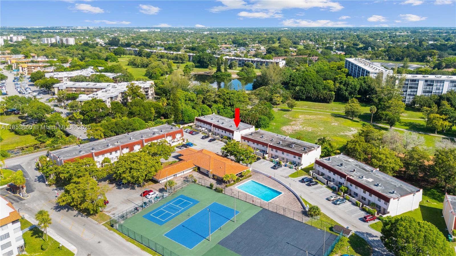 MANORS TOWNHOUSE - Residential