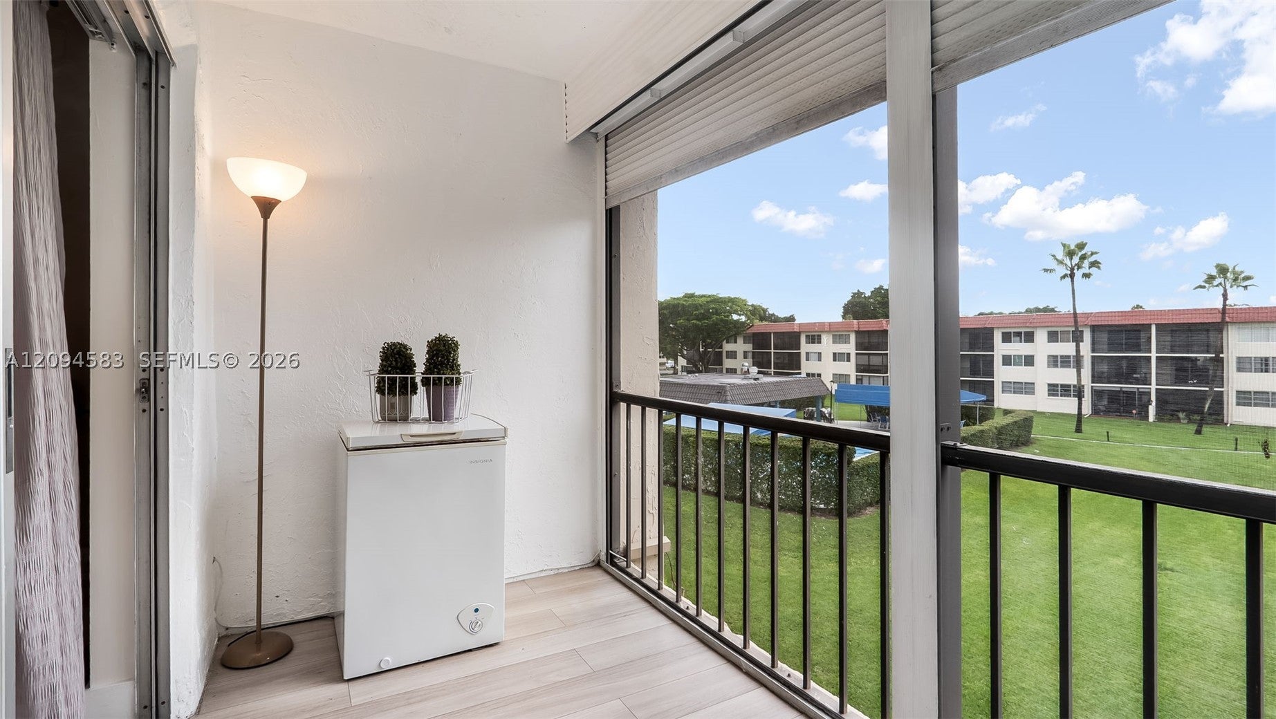 9410 N Hollybrook Lake Dr 306, Pembroke Pines FL 33025