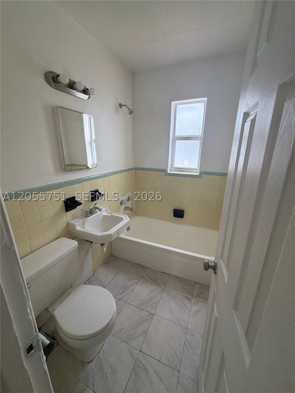3669 Thomas Ave 16