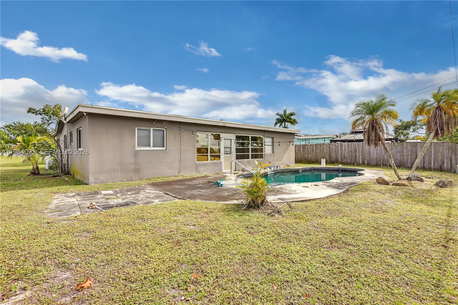 ORIOLE-MARGATE SEC 3 - Residential