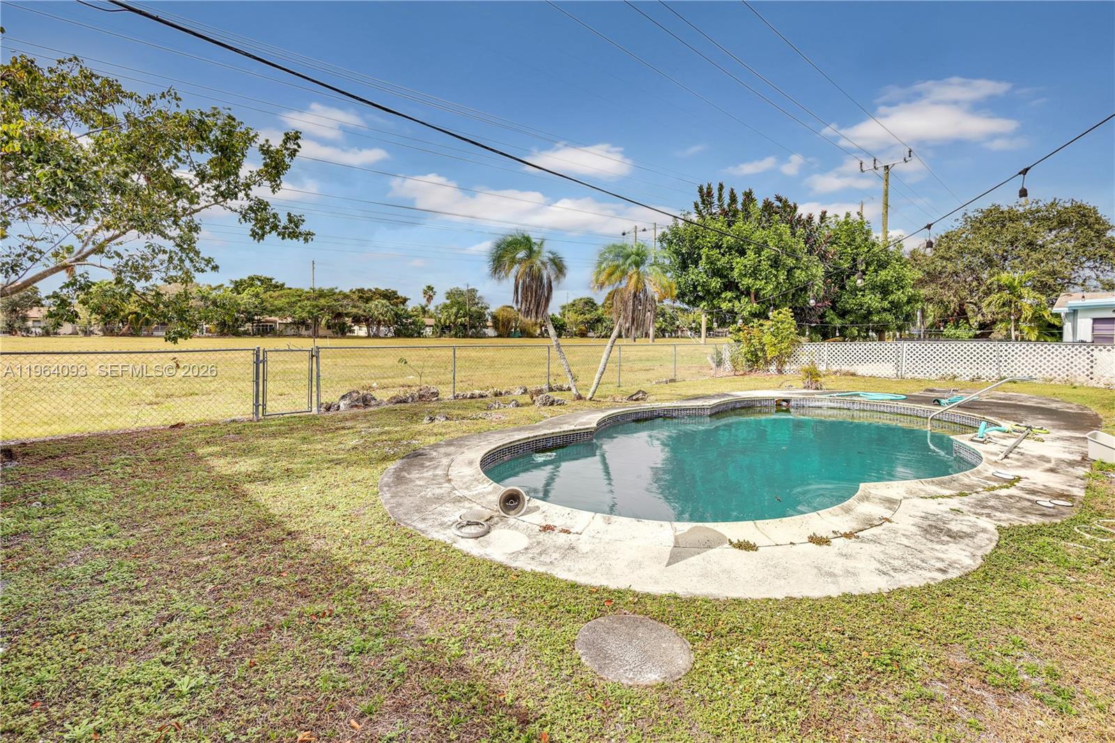 ORIOLE-MARGATE SEC 3 - Residential