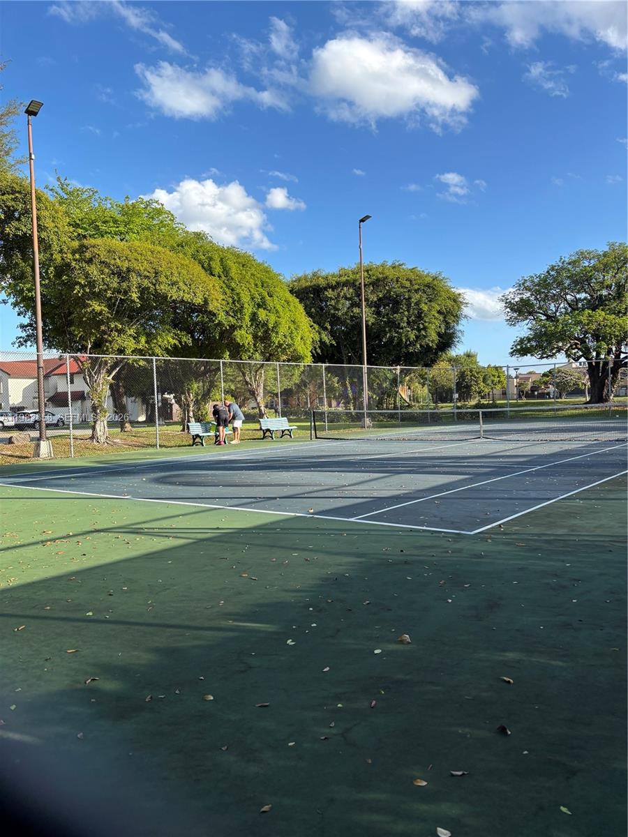 SPRING LAKES VILLAGE II - Residential Lease