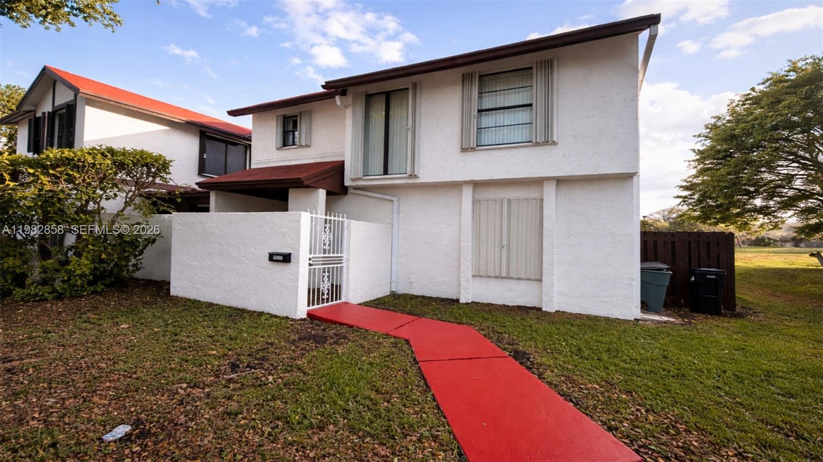 SPRING LAKES VILLAGE II - Residential Lease