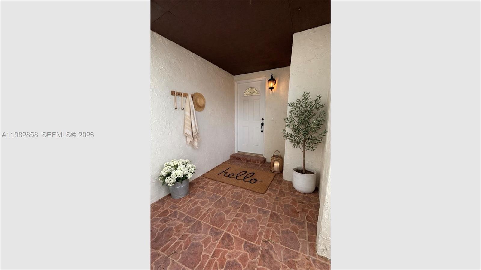 SPRING LAKES VILLAGE II - Residential Lease