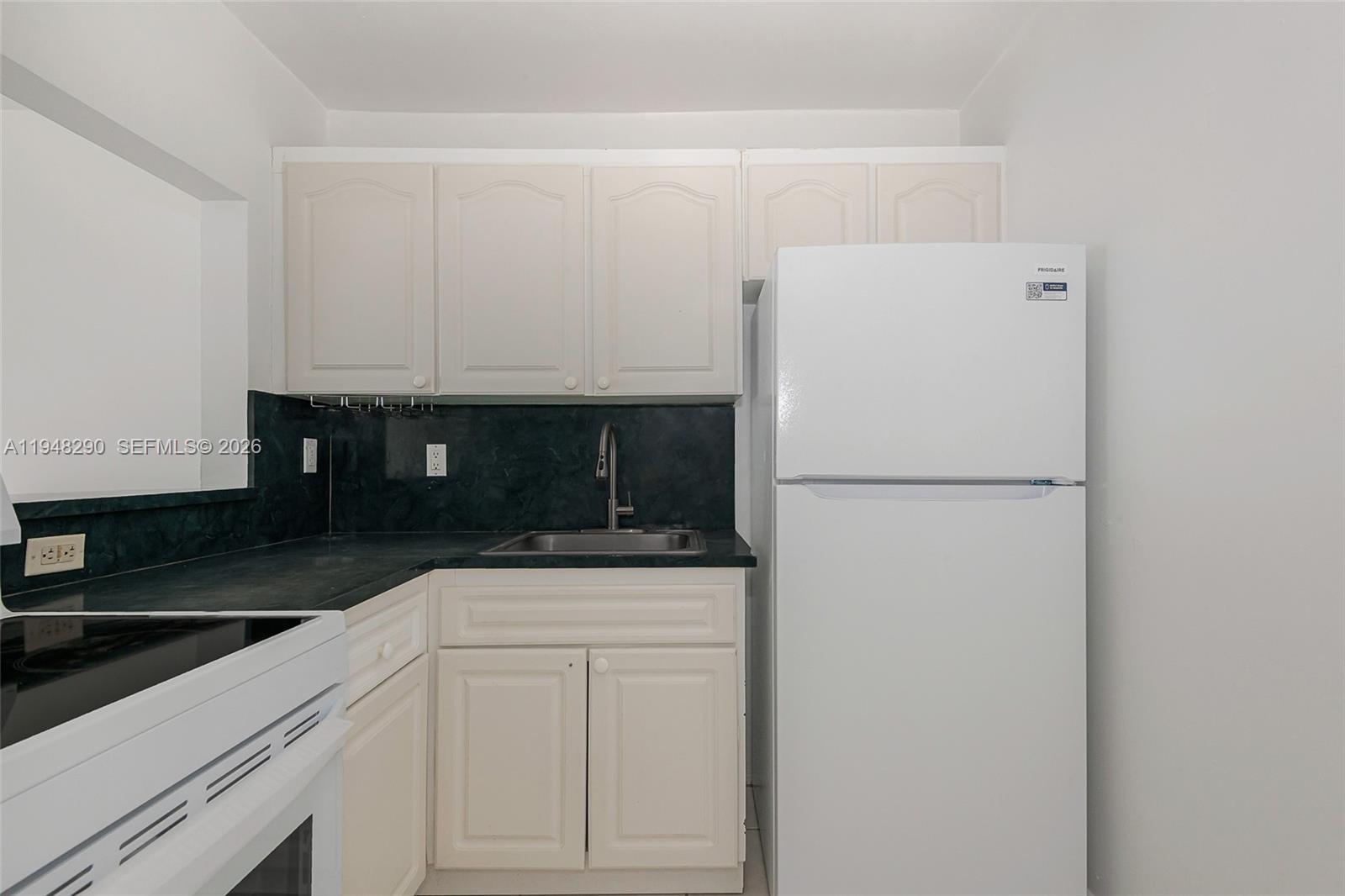 SUNSHINE BAY CONDO - Residential