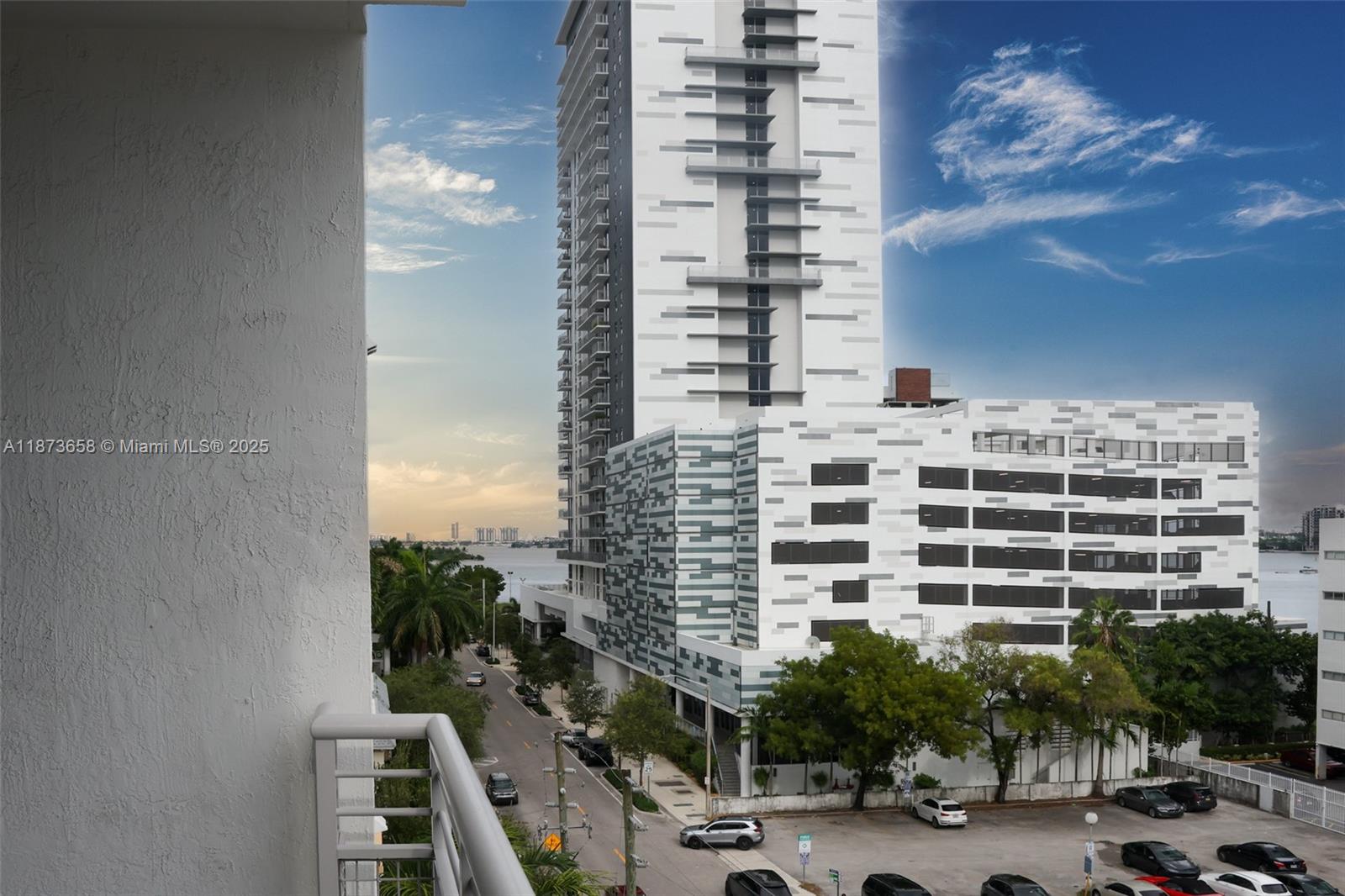 EDGEWATER LOFTS CONDO - Residential