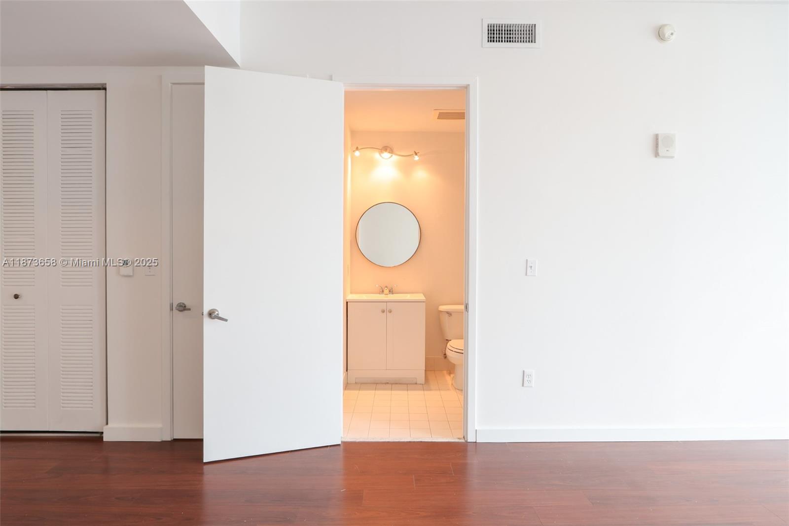 EDGEWATER LOFTS CONDO - Residential