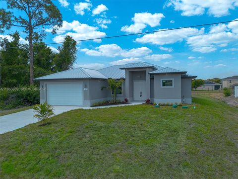 417 Paddock St Lehigh Acres FL 33974