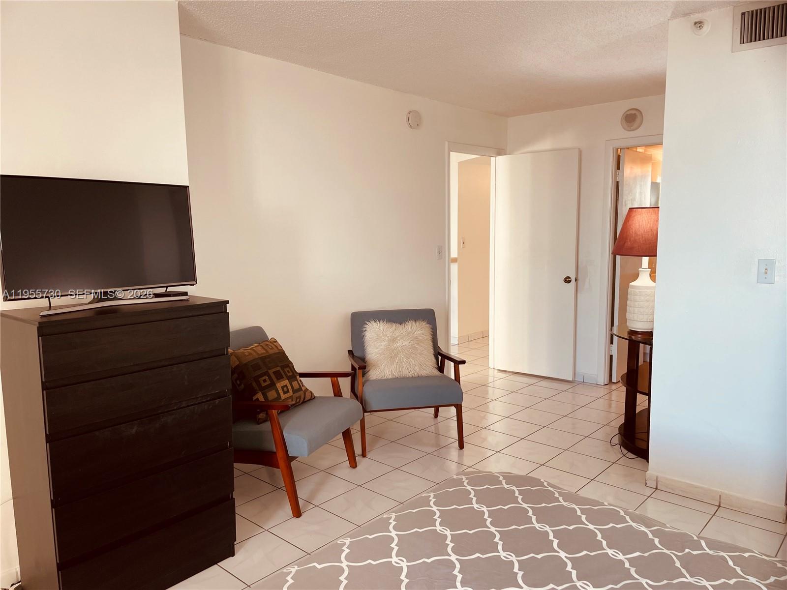 CLUB ATLANTIS CONDO - Residential