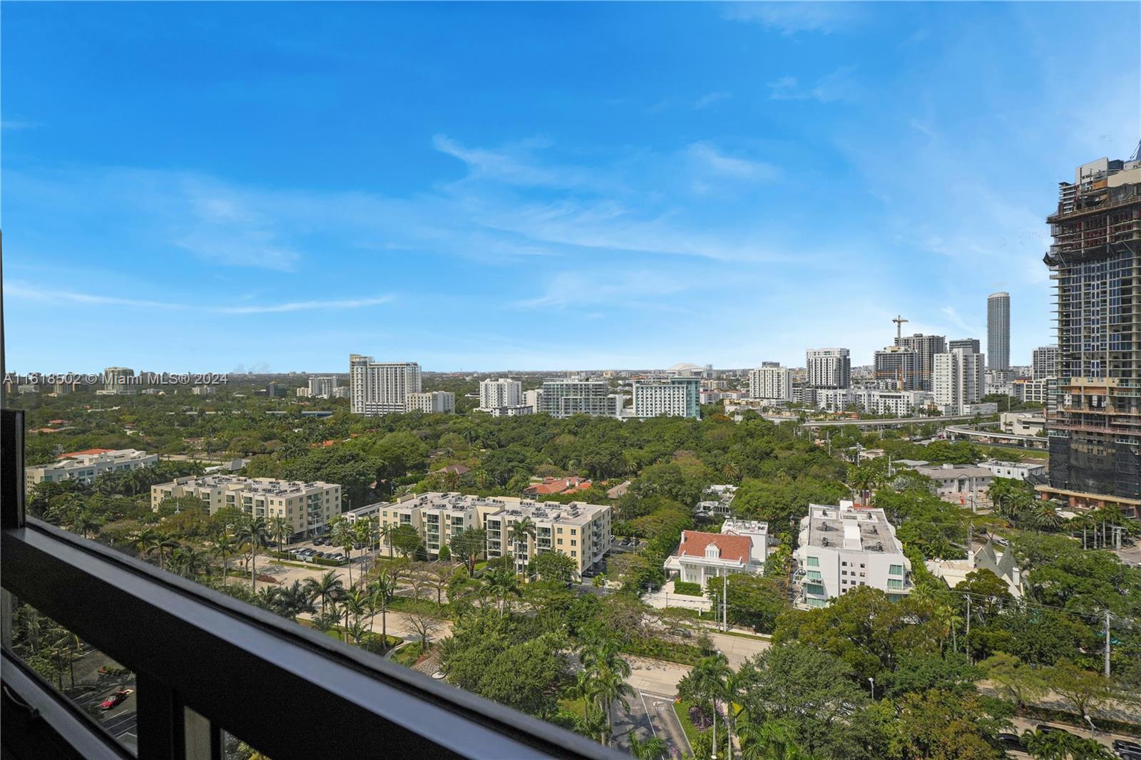 THE PALACE CONDO - Residential