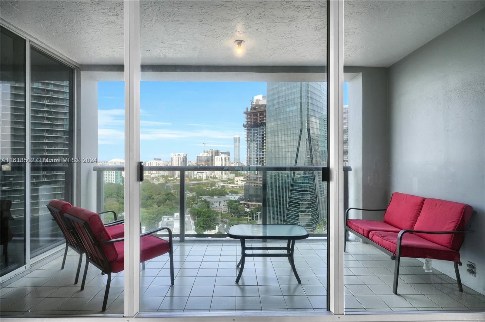 THE PALACE CONDO - Residential