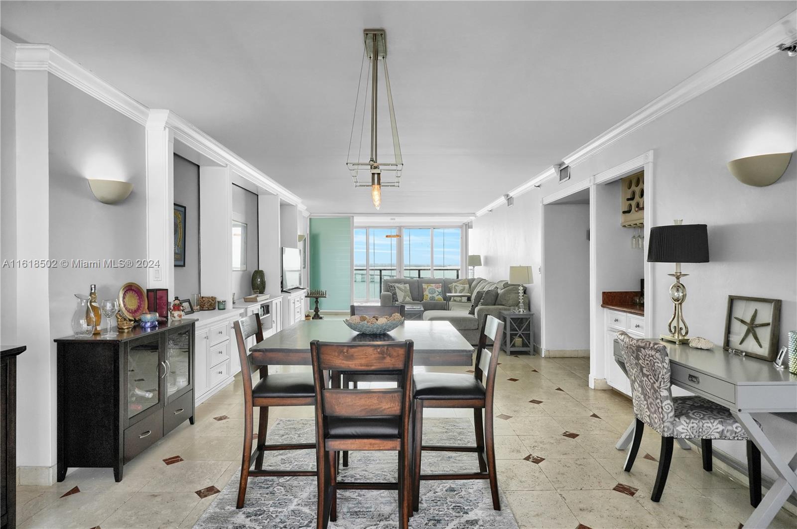 THE PALACE CONDO - Residential
