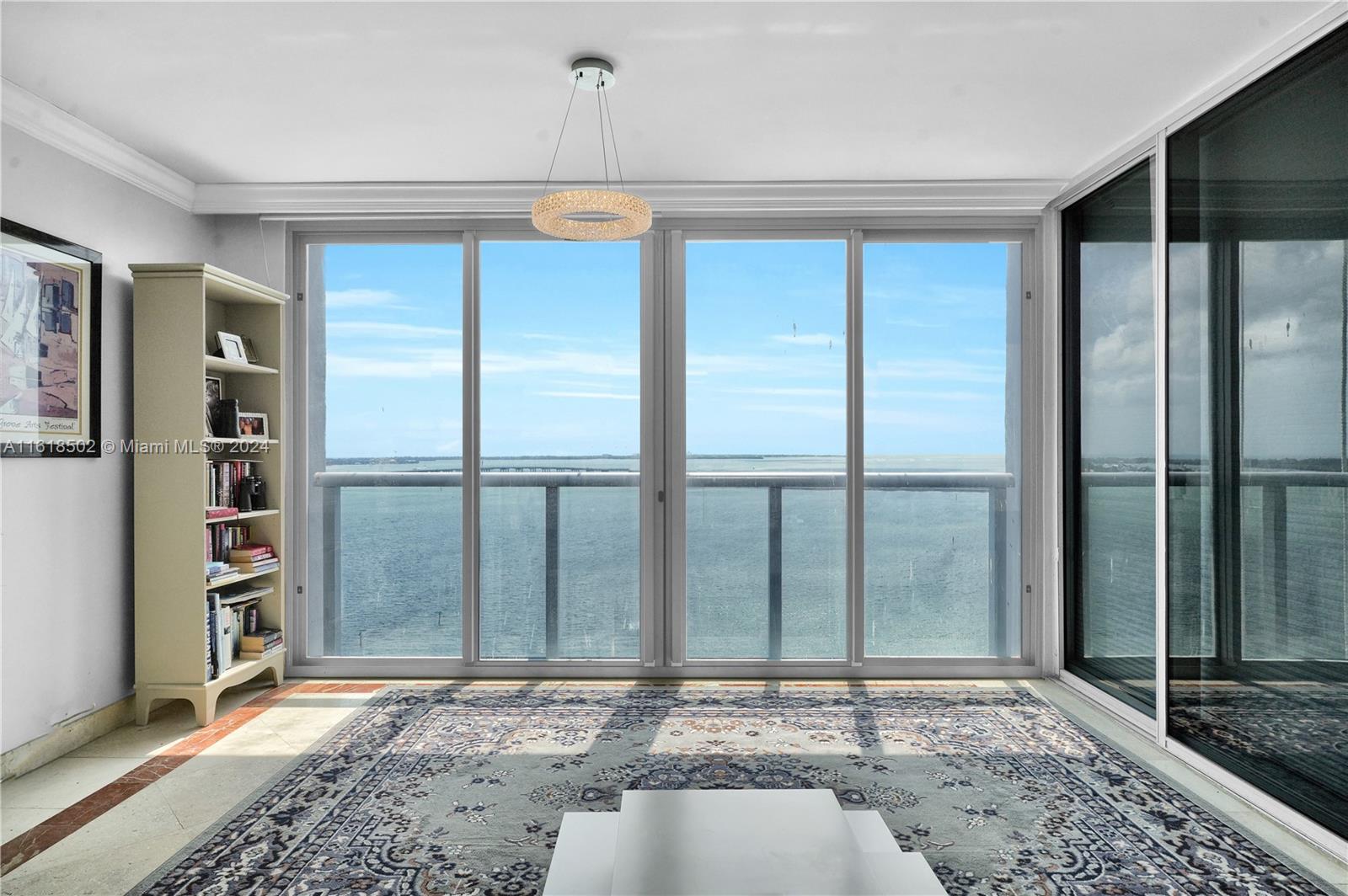 THE PALACE CONDO - Residential