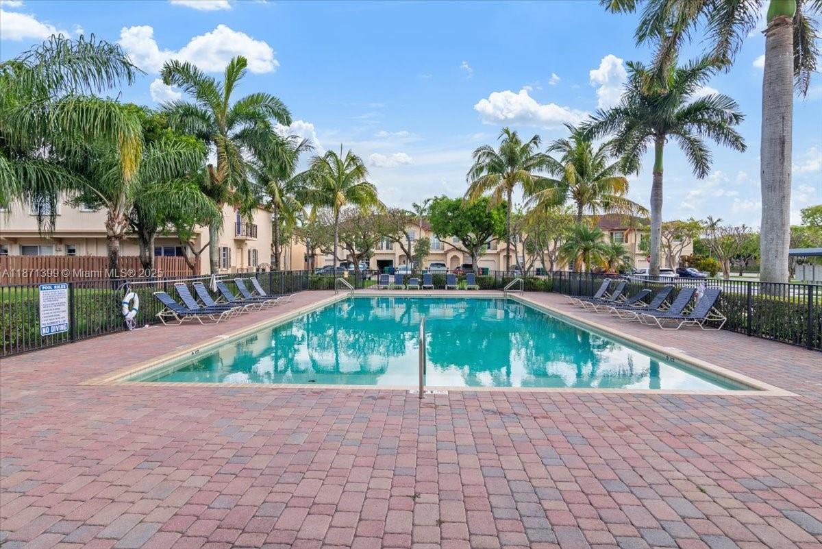 COURTS AT TUSCANY WEST - Residential