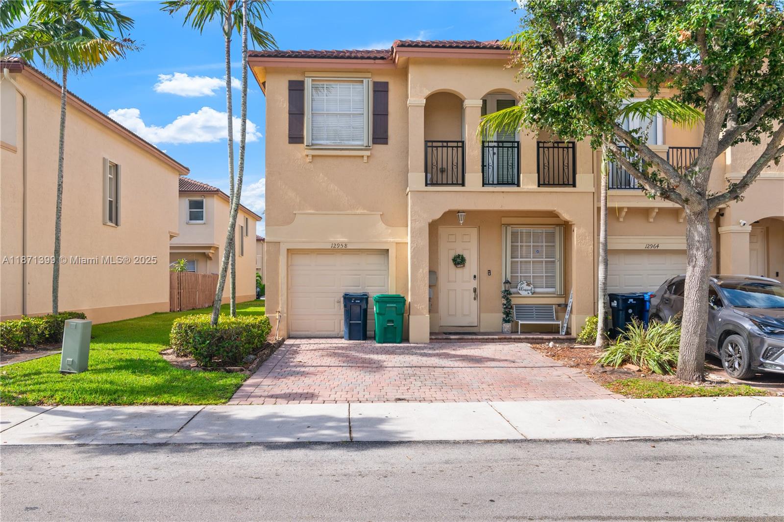 COURTS AT TUSCANY WEST - Residential