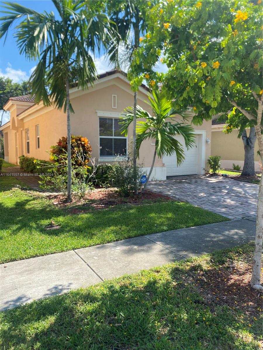 PORTOFINO PALMS - Residential Lease