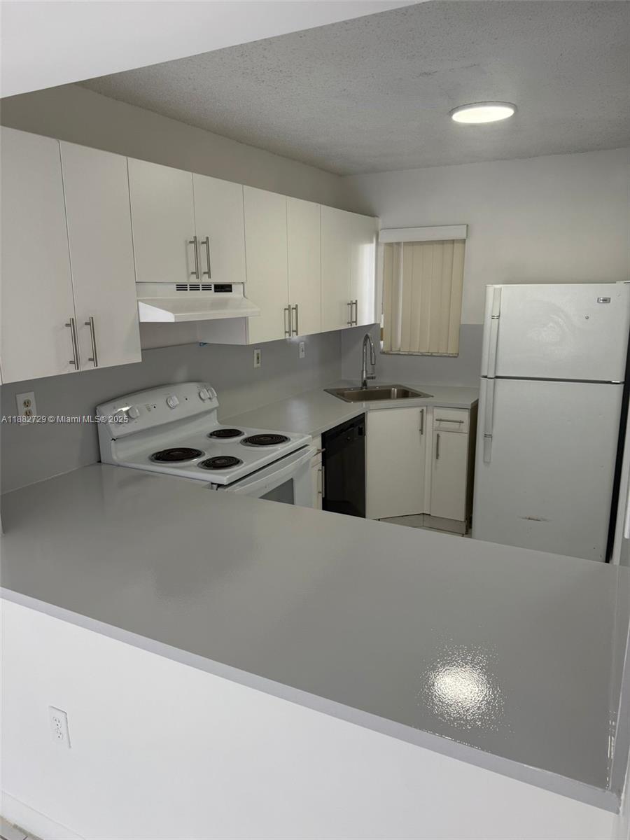 Terrazas Del Sol - Residential